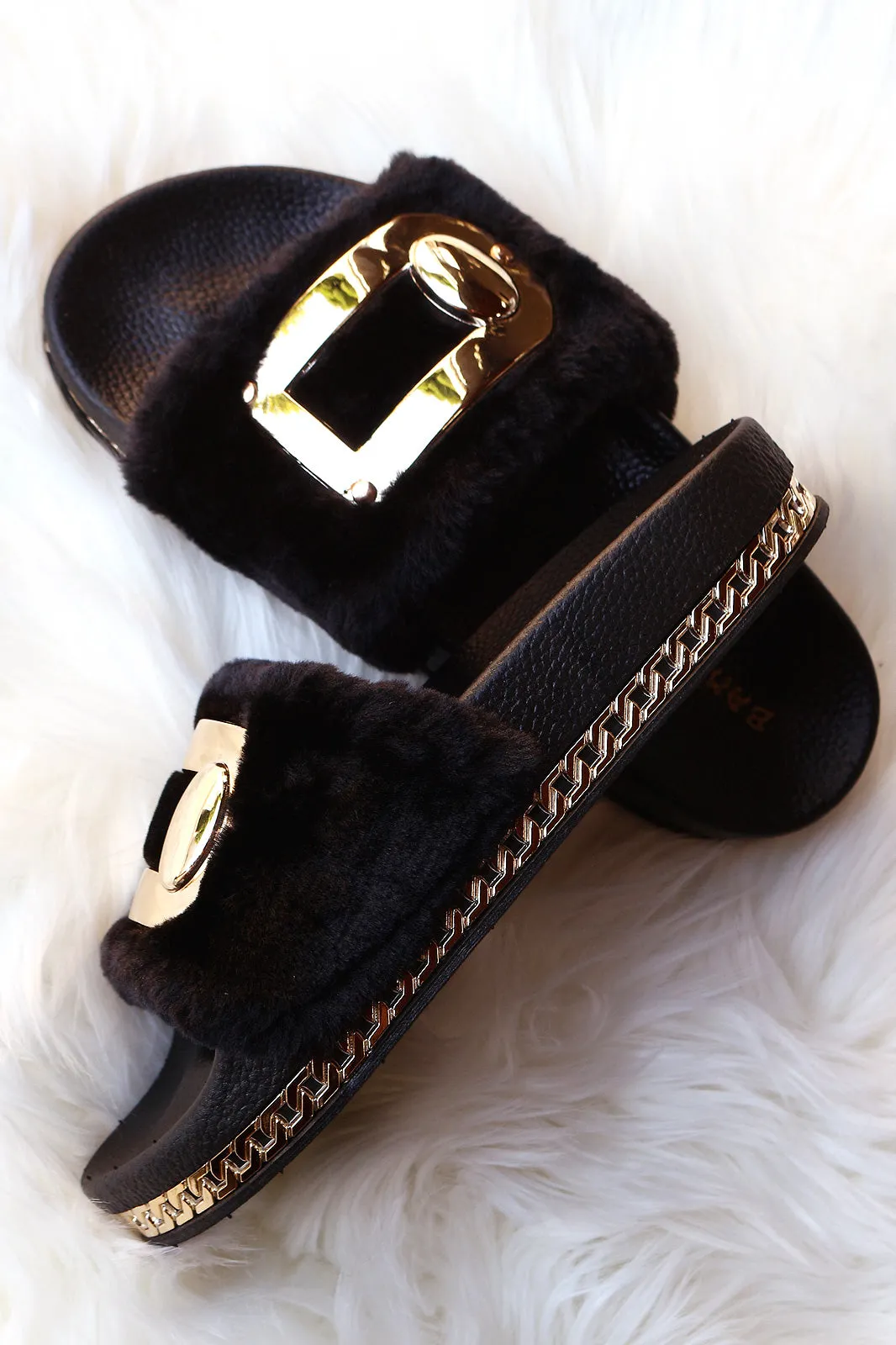 Bamboo Hardware Embellished Fur Chain Slide Sandal