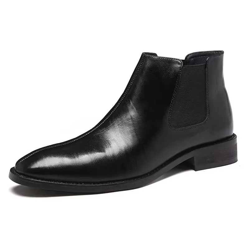 RomaChic Embossed Pointed Toe Chelsea Boots